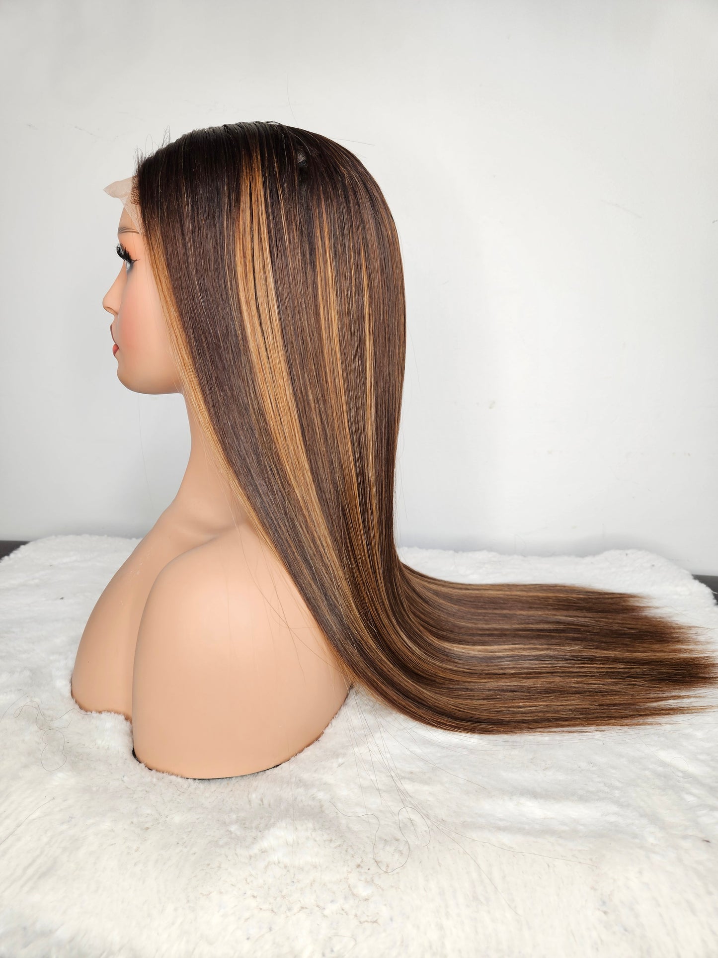 22” Bone Straight Wig – 5×5 Closure | Brown with Highlights