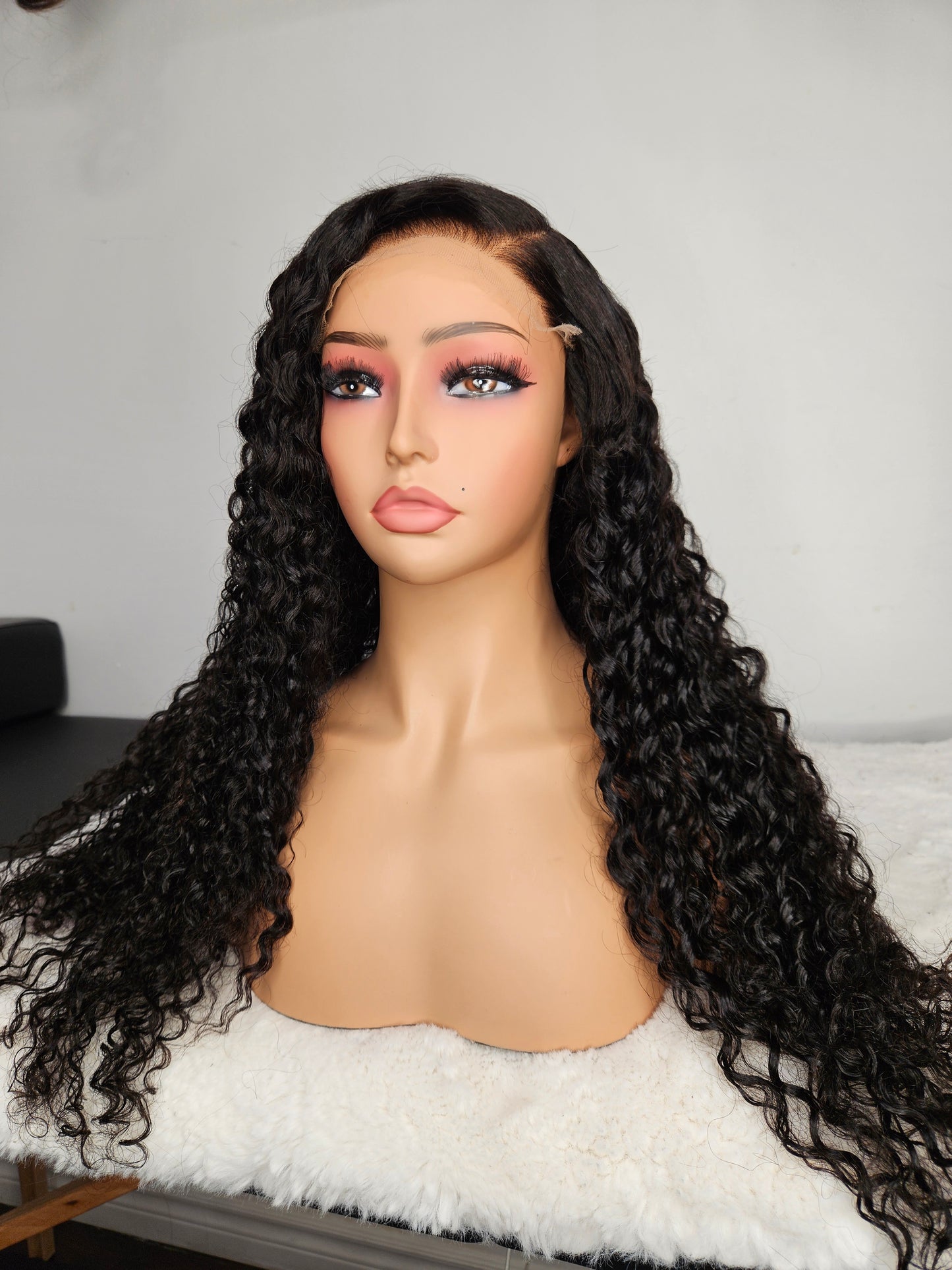 22” Deep Curly Wig – 5×5 HD Closure | Natural Black |